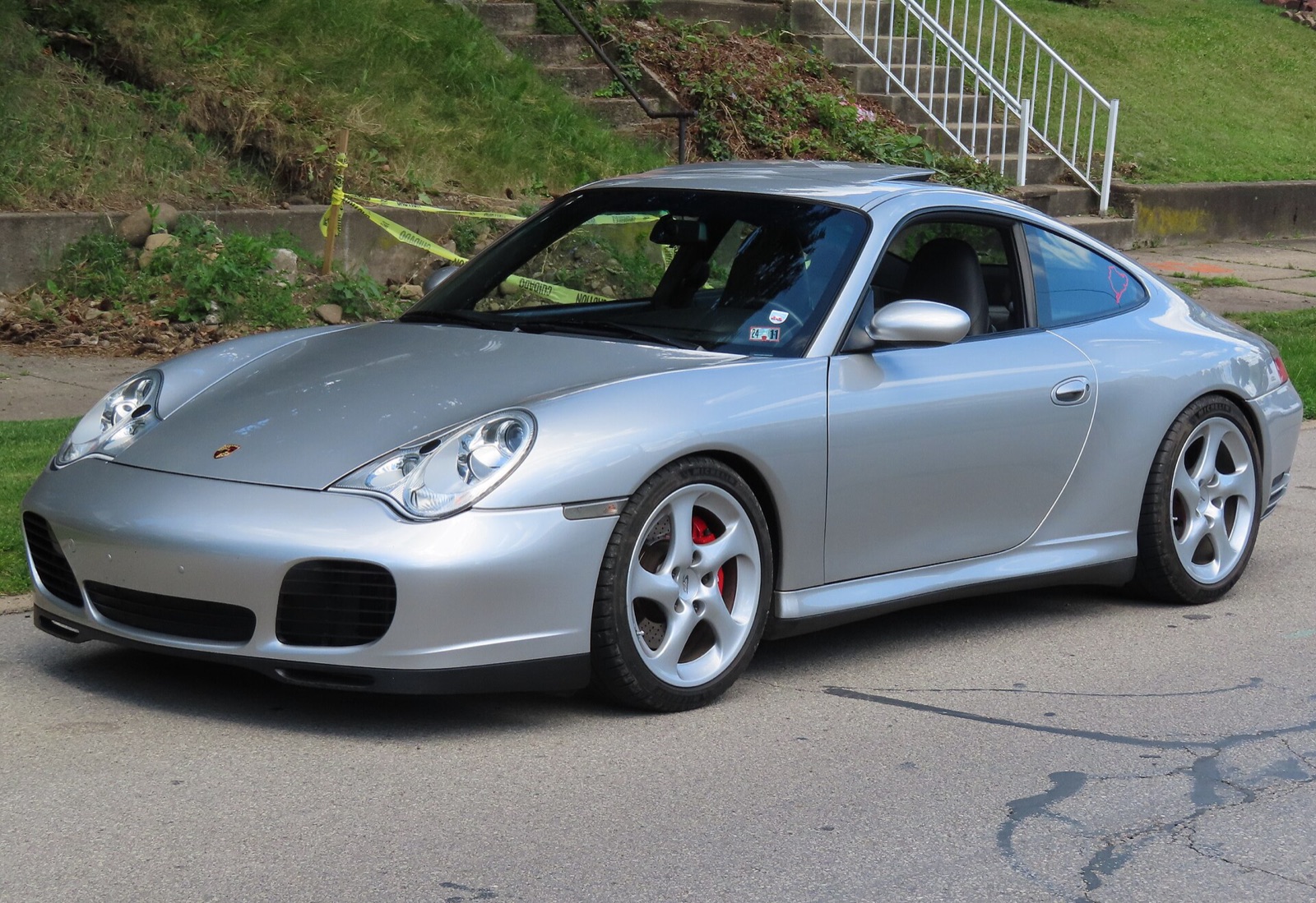 Porsche 911 — 996