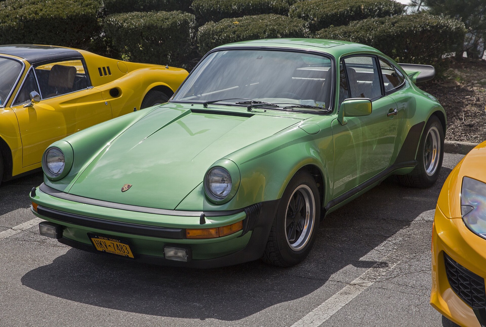 Porsche 911 Turbo (930) — 3.0 Turbo