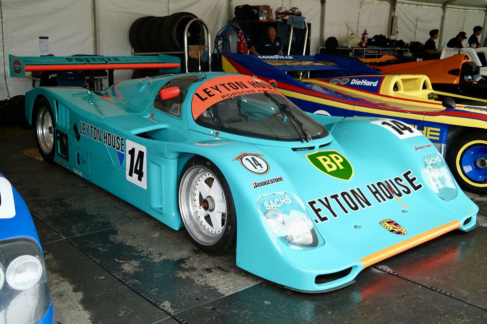 Porsche 962
